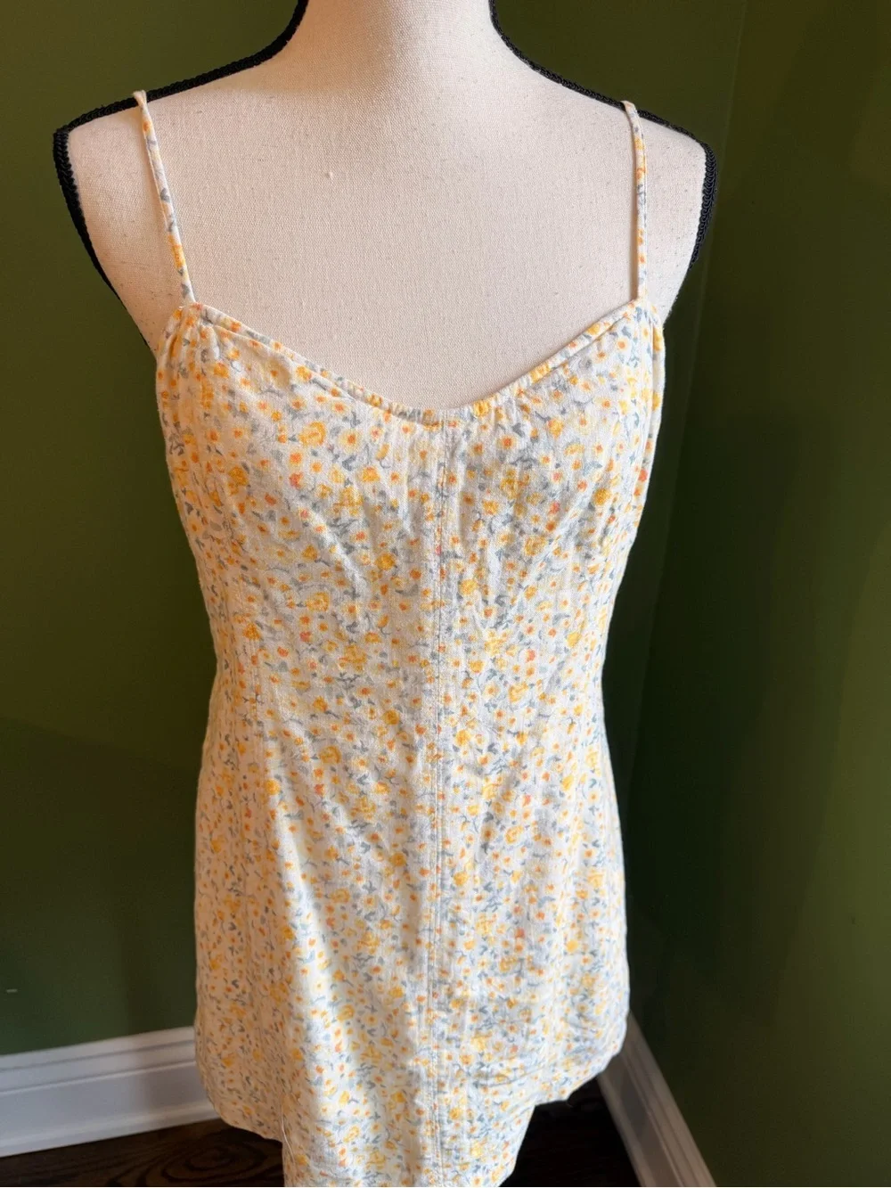 Abercrombie & Fitch Yellow Linen Floral Spaghetti Strap Camisole Dress - Picture 4 of 13
